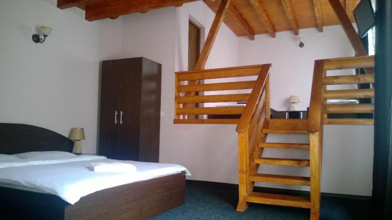 Pensiunea Valcinet Borşa Cameră foto